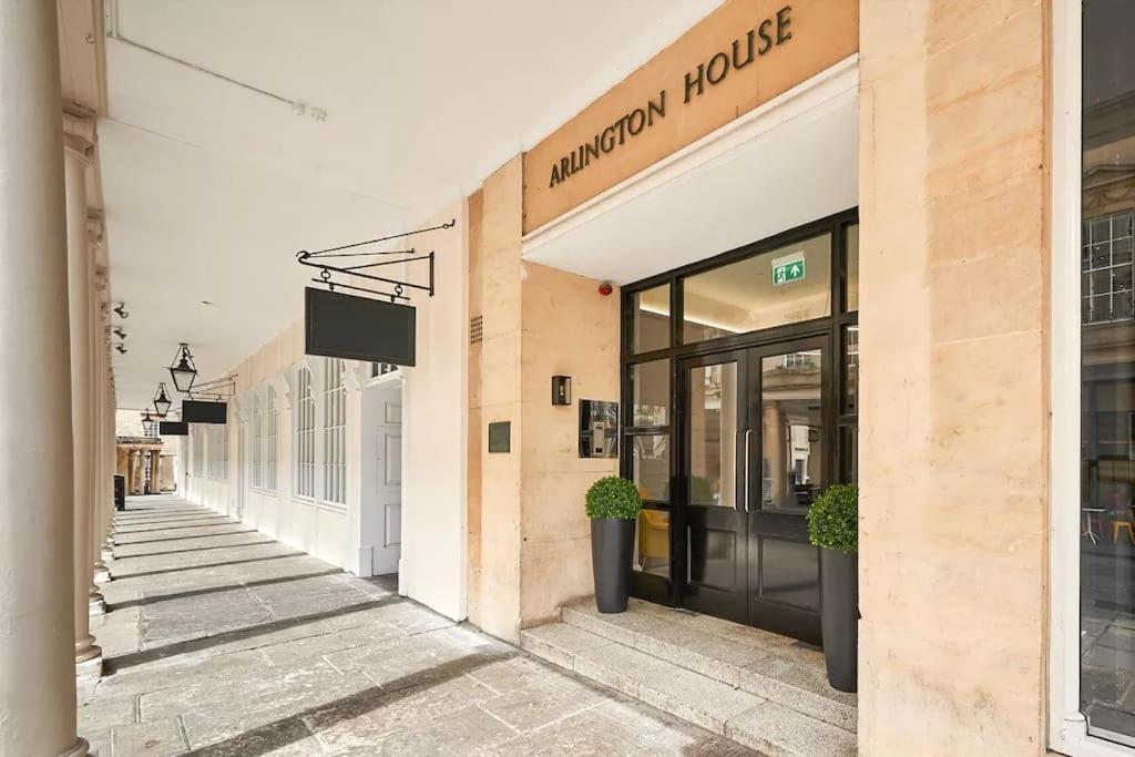 Haus Of Sulis, City Centre Apartment With Lift Access Bath Dış mekan fotoğraf